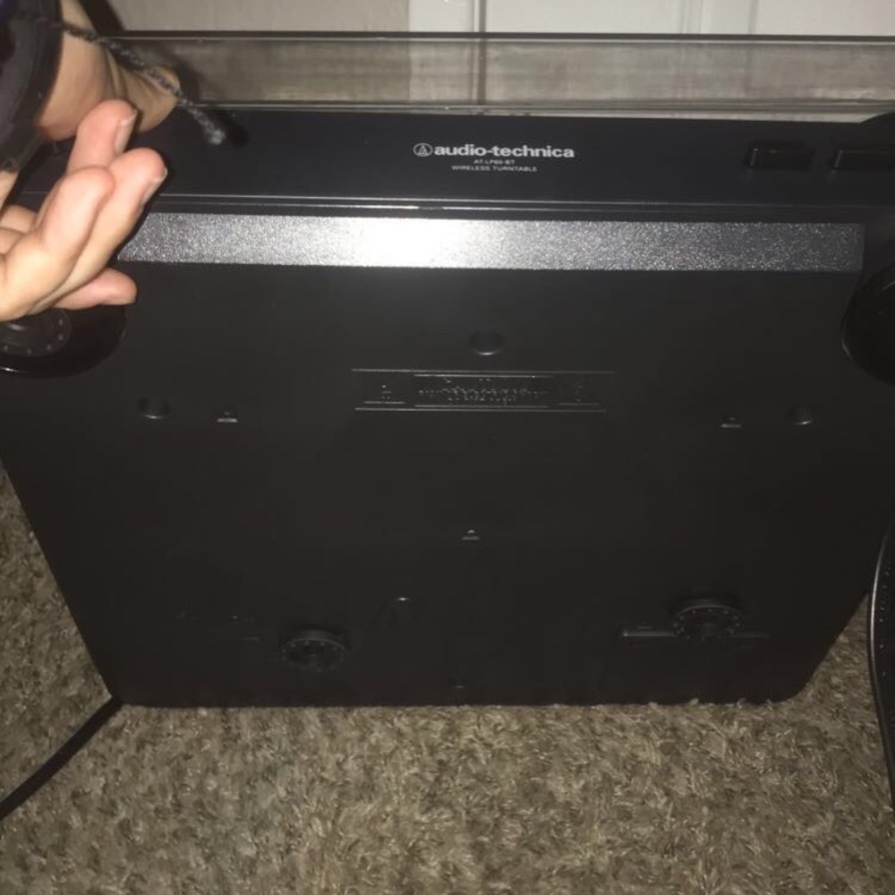 Record player - Picture 2 of 5